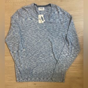 Men’s Old Navy Sweater - Medium